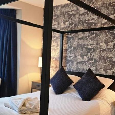 The Abbey Inn Buckfastleigh Bagian luar foto