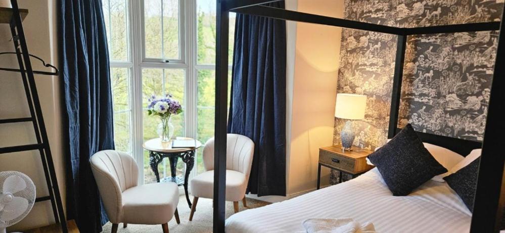 The Abbey Inn Buckfastleigh Bagian luar foto